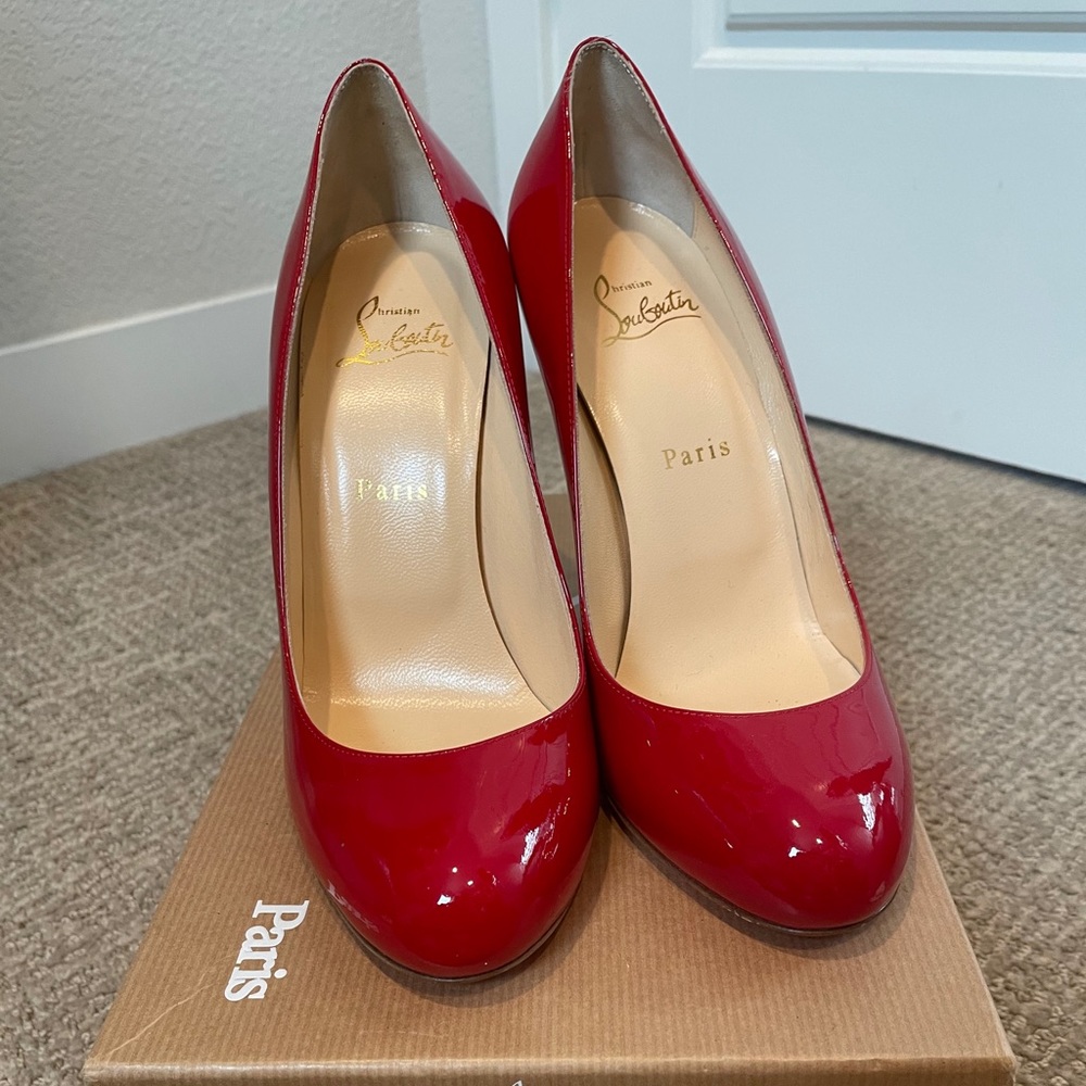Christian Louboutin Patent Calf Oeillet Red 39
